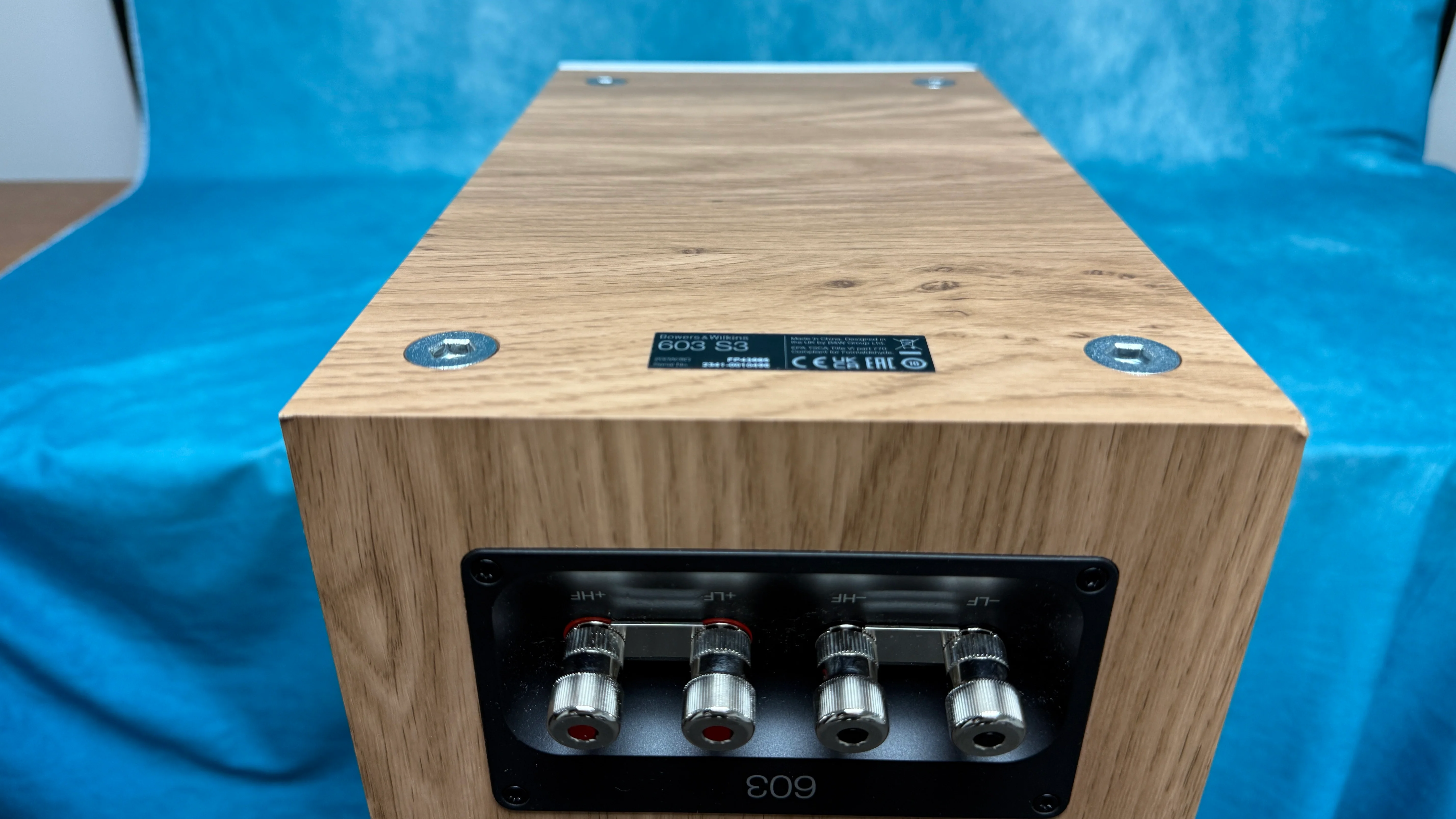 Bowers & Wilkins 603 S3 Floorstanding Speaker - Oak - Image 10