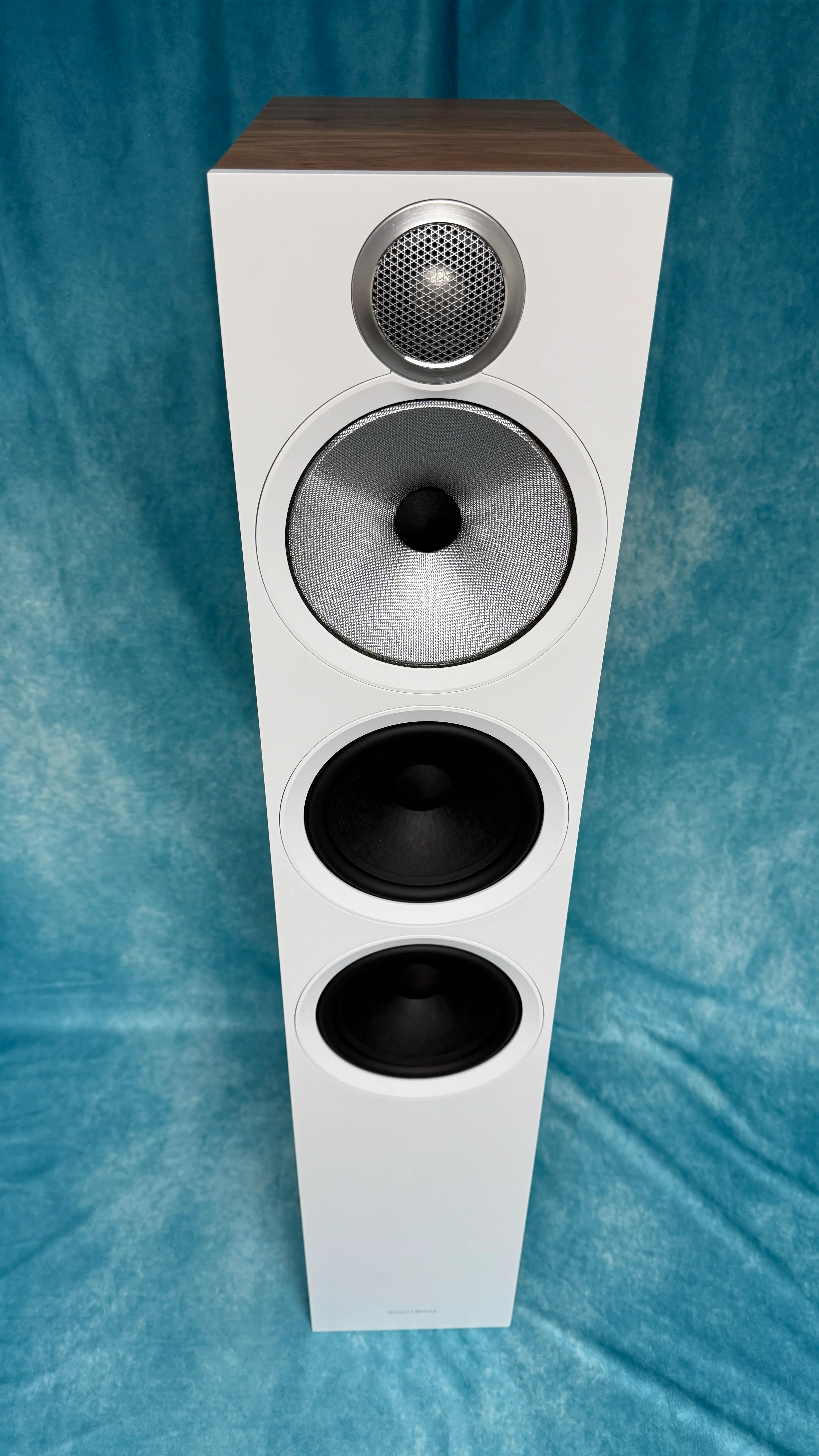 Bowers & Wilkins 603 S3 Floorstanding Speaker - Oak - Image 11