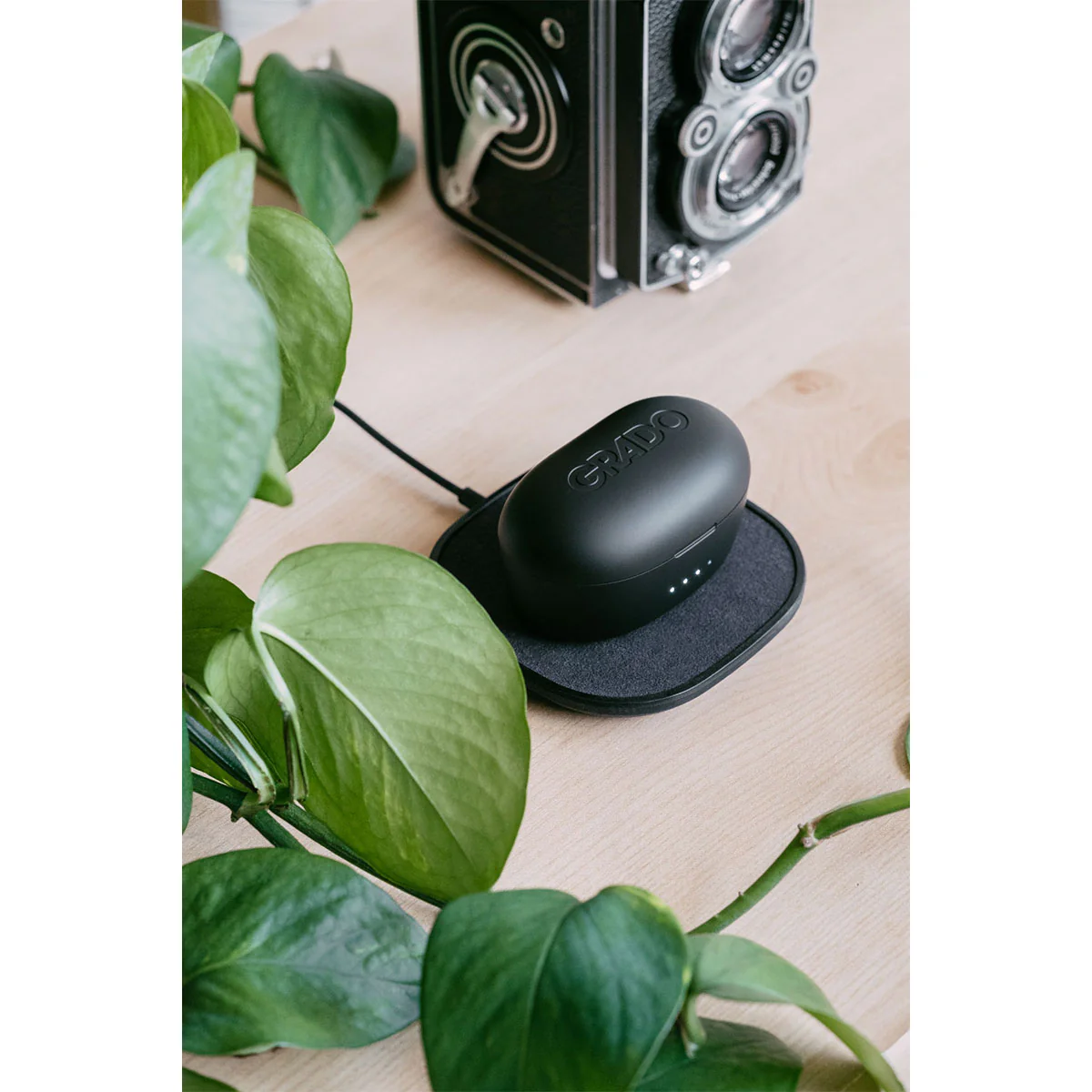 Grado GT220 Wireless Over-Ear Headphones - Image 4
