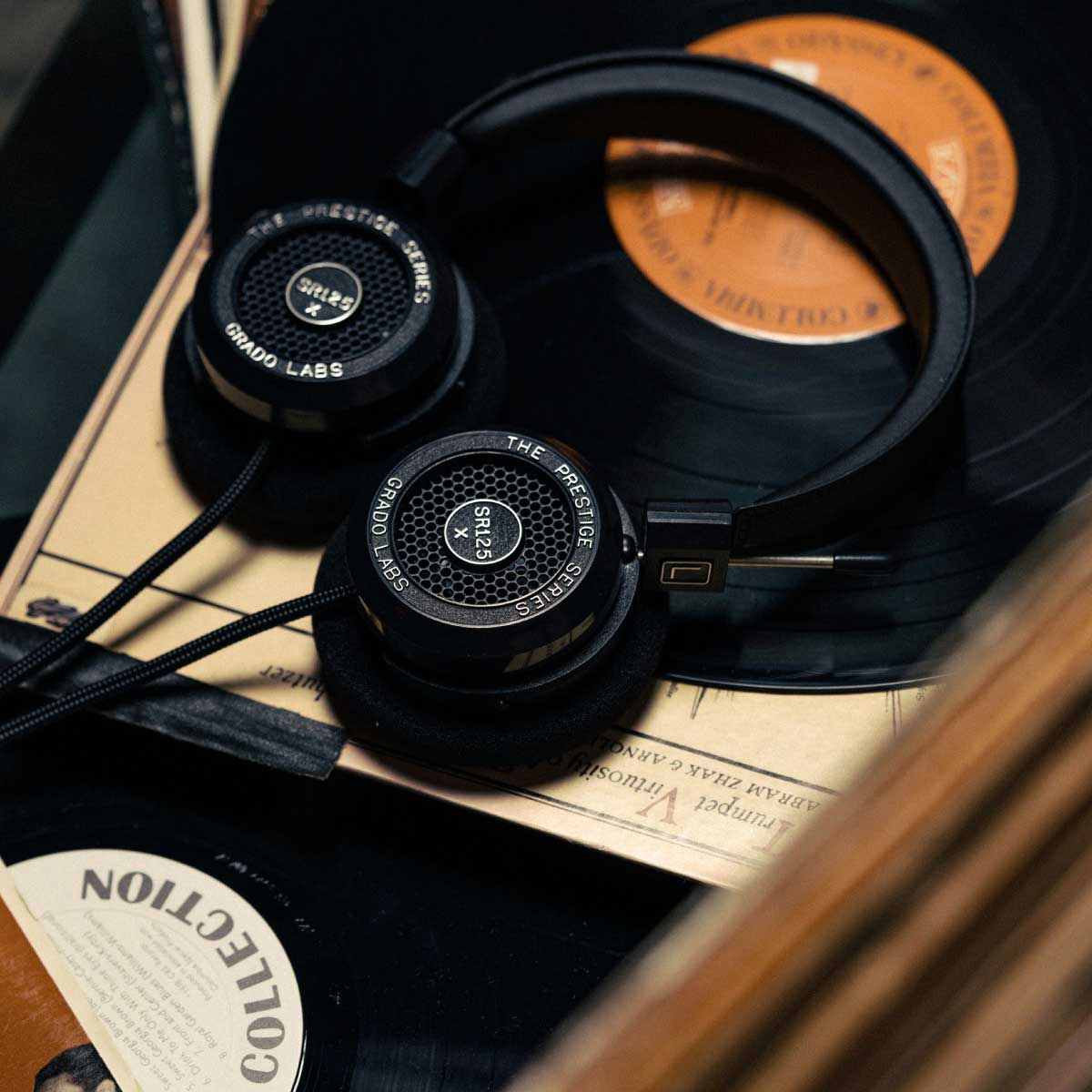 Grado SR125x Prestige Series Headphones - Image 2