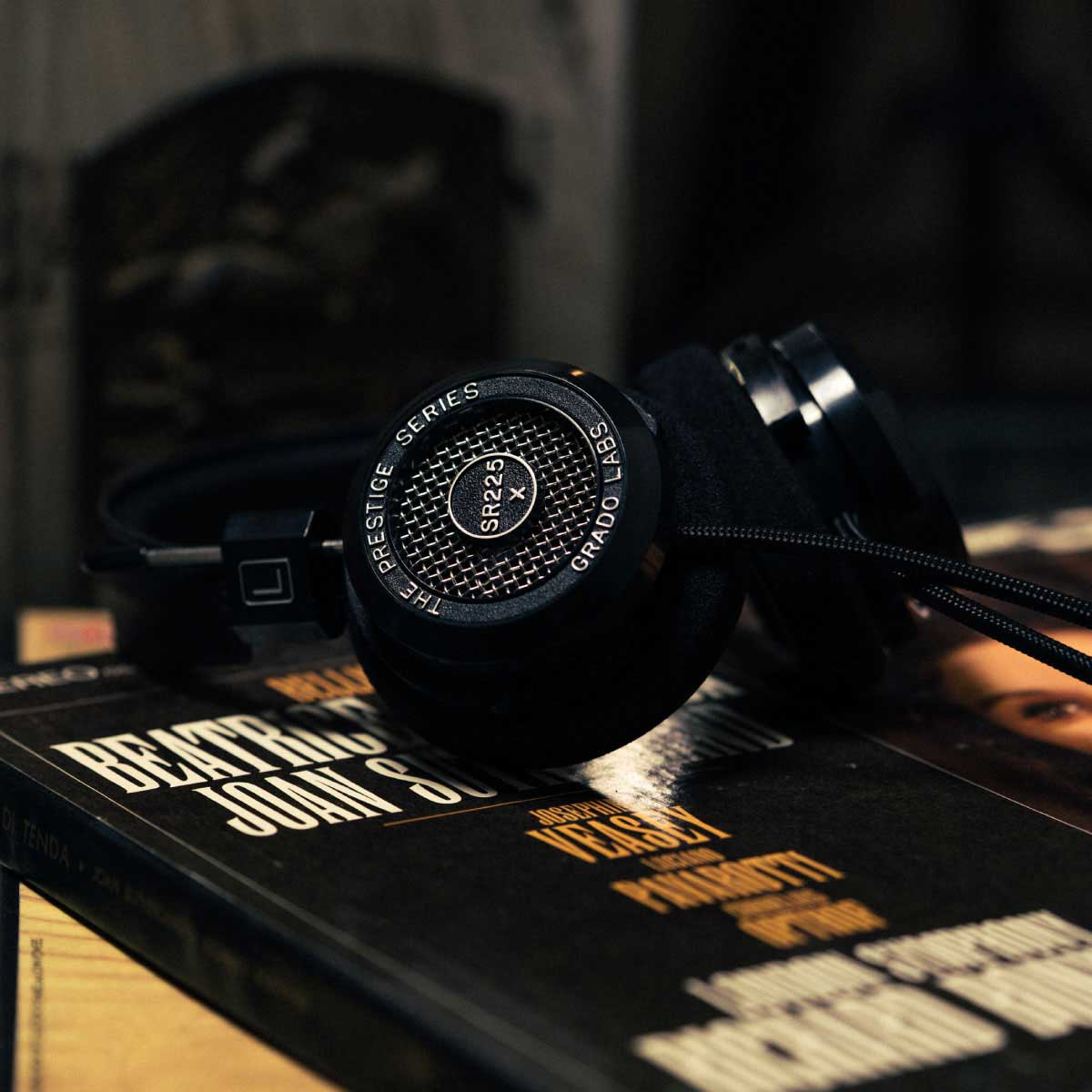 Grado SR225x Prestige Series Headphones - Image 3