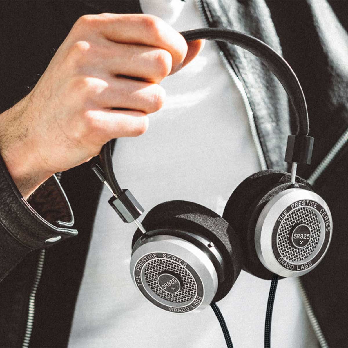 Grado SR325 Classic Series Headphones - Image 3