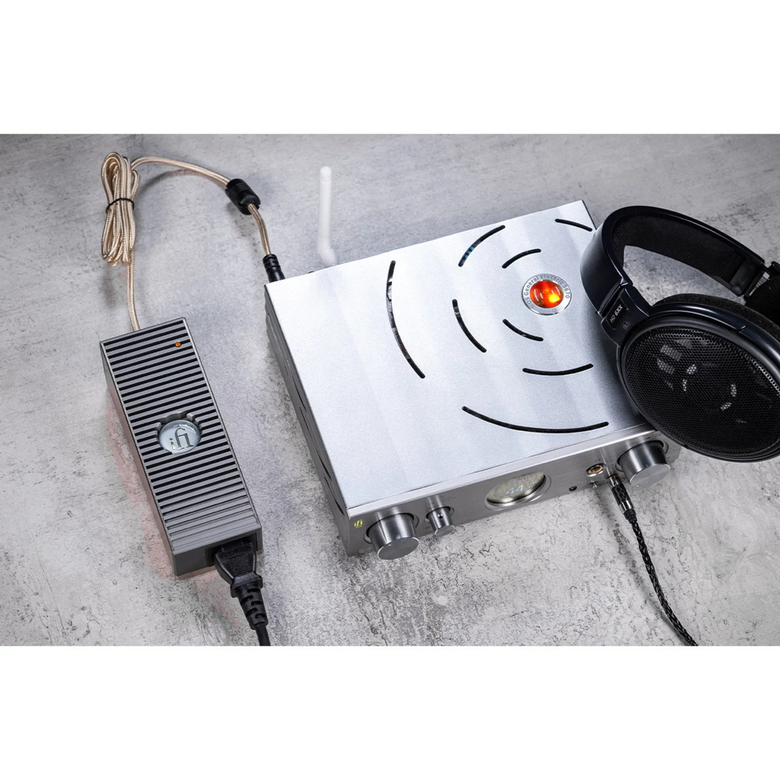 iFi Audio iPower Elite Active Noise Canceling Power Supply - Image 9