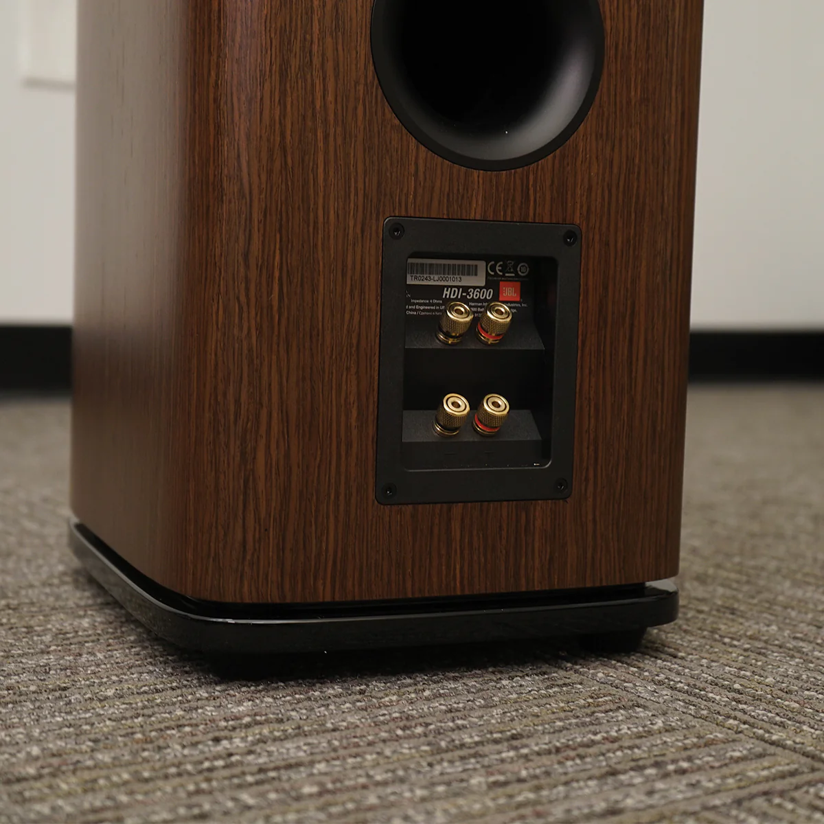 JBL HDI-3600 2.5-Way Floorstanding Loudspeaker - Gray Oak - Image 4