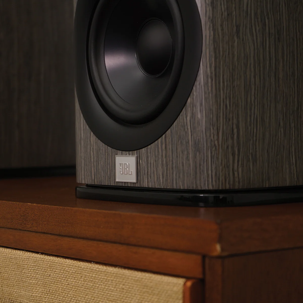 JBL OPEN BOX HDI-1600 2-Way Bookshelf Loudspeaker - Gloss Black - Each - Image 26