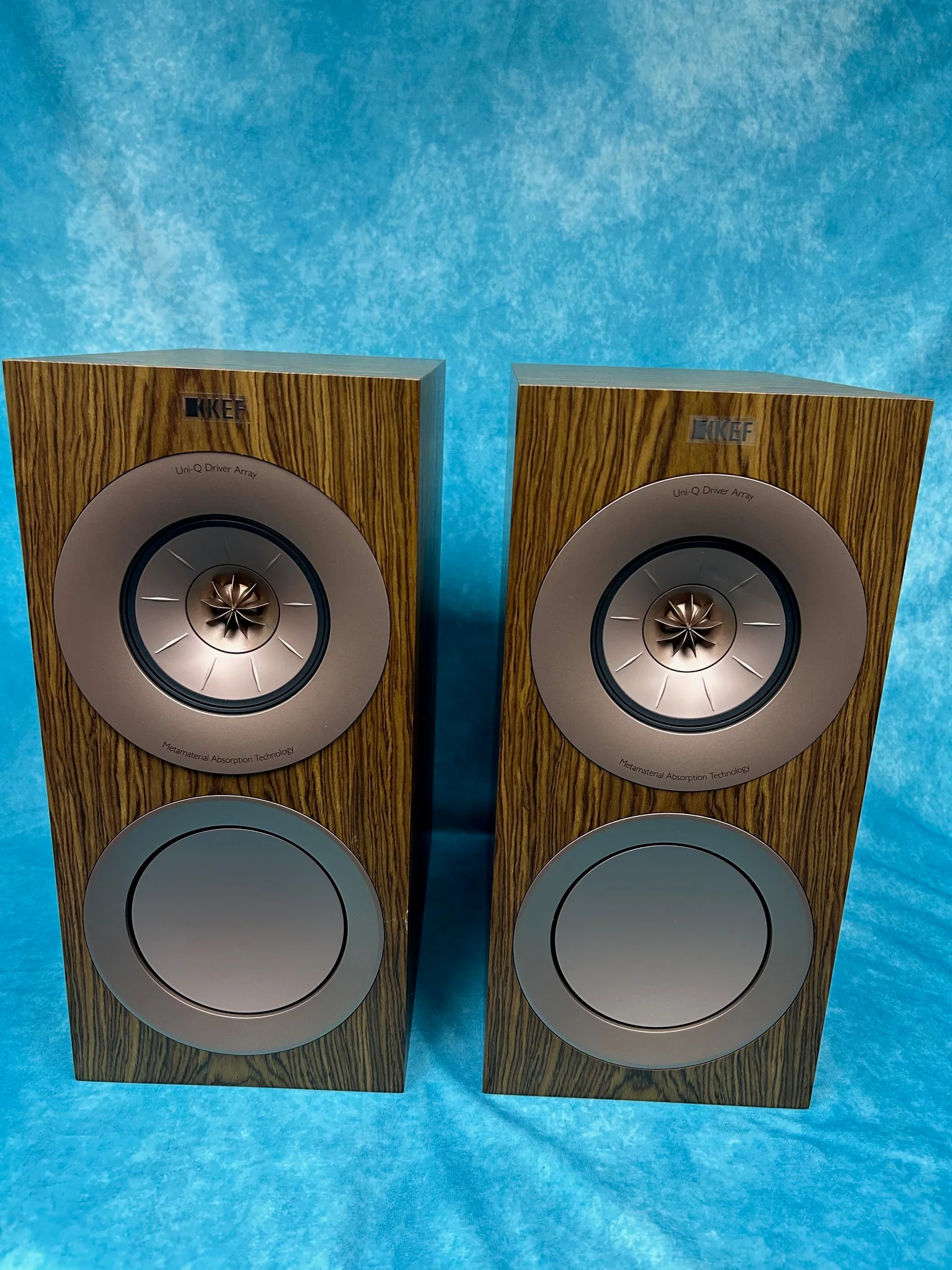 KEF OPEN BOX R3 Meta Bookshelf Speakers - Walnut - Pair - B Grade - Image 5