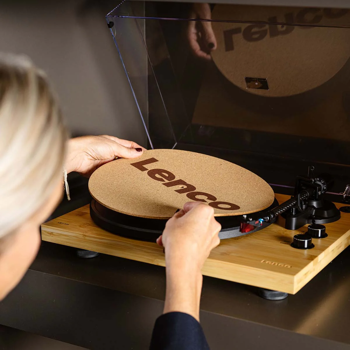 Lenco LBT-335 Bluetooth Turntable w/ Ortofon 2M Red Cartridge - Image 14