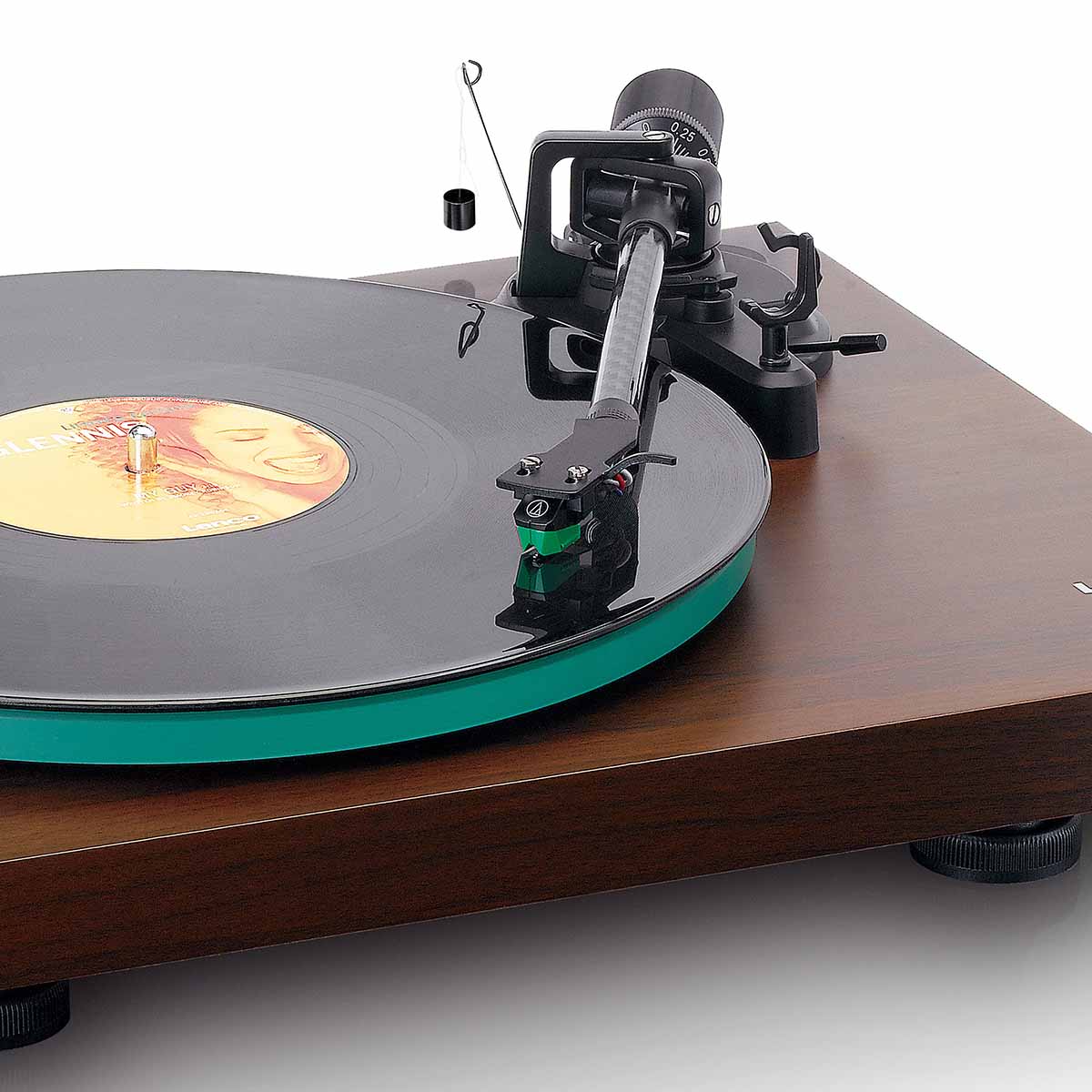 Lenco LBT-225 Bluetooth Turntable w/ Glass Platter and AT-VM95E Cartridge - Image 6