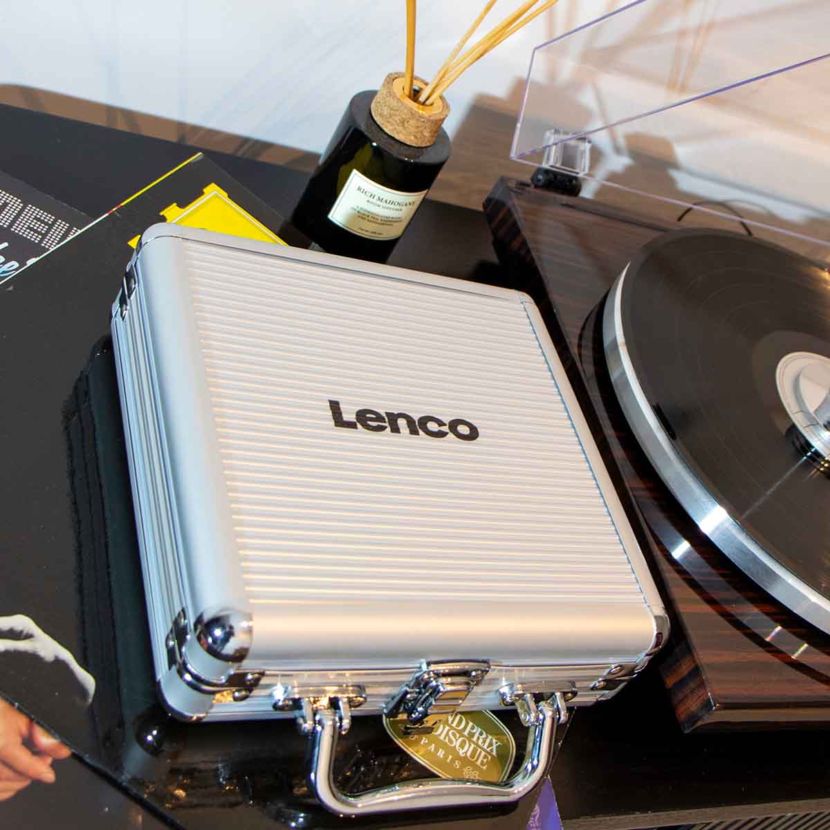 Lenco TTA-12IN1PRO Professional 12-in-1 Turntable Setup and Record Cleaning Kit - Image 17