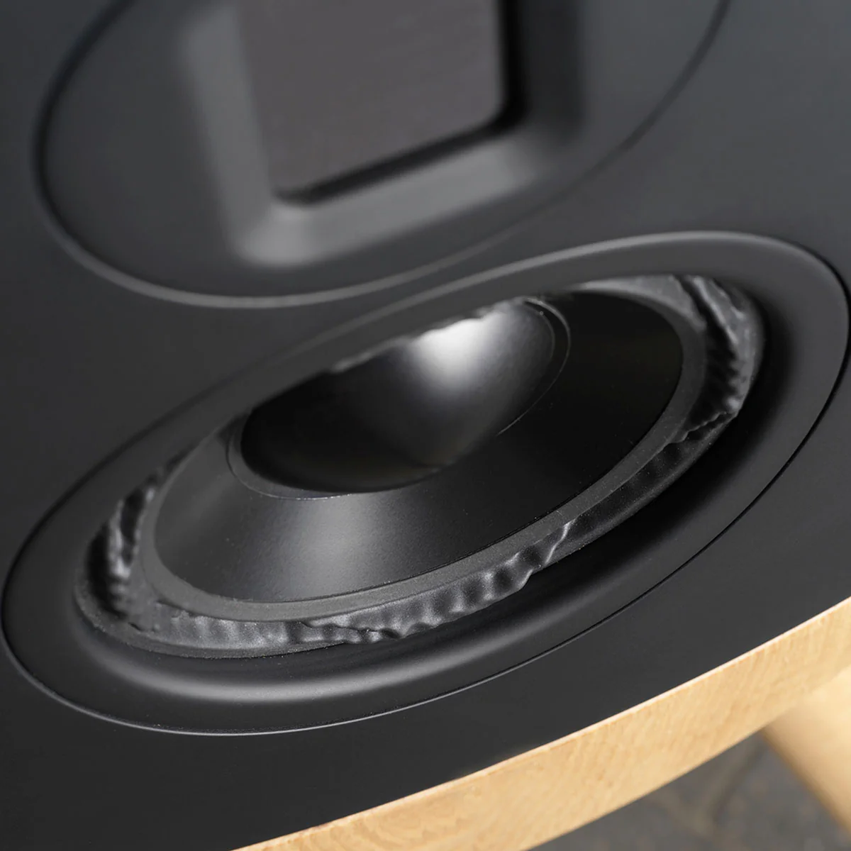 Lyngdorf Cue-100 Speaker - Image 22