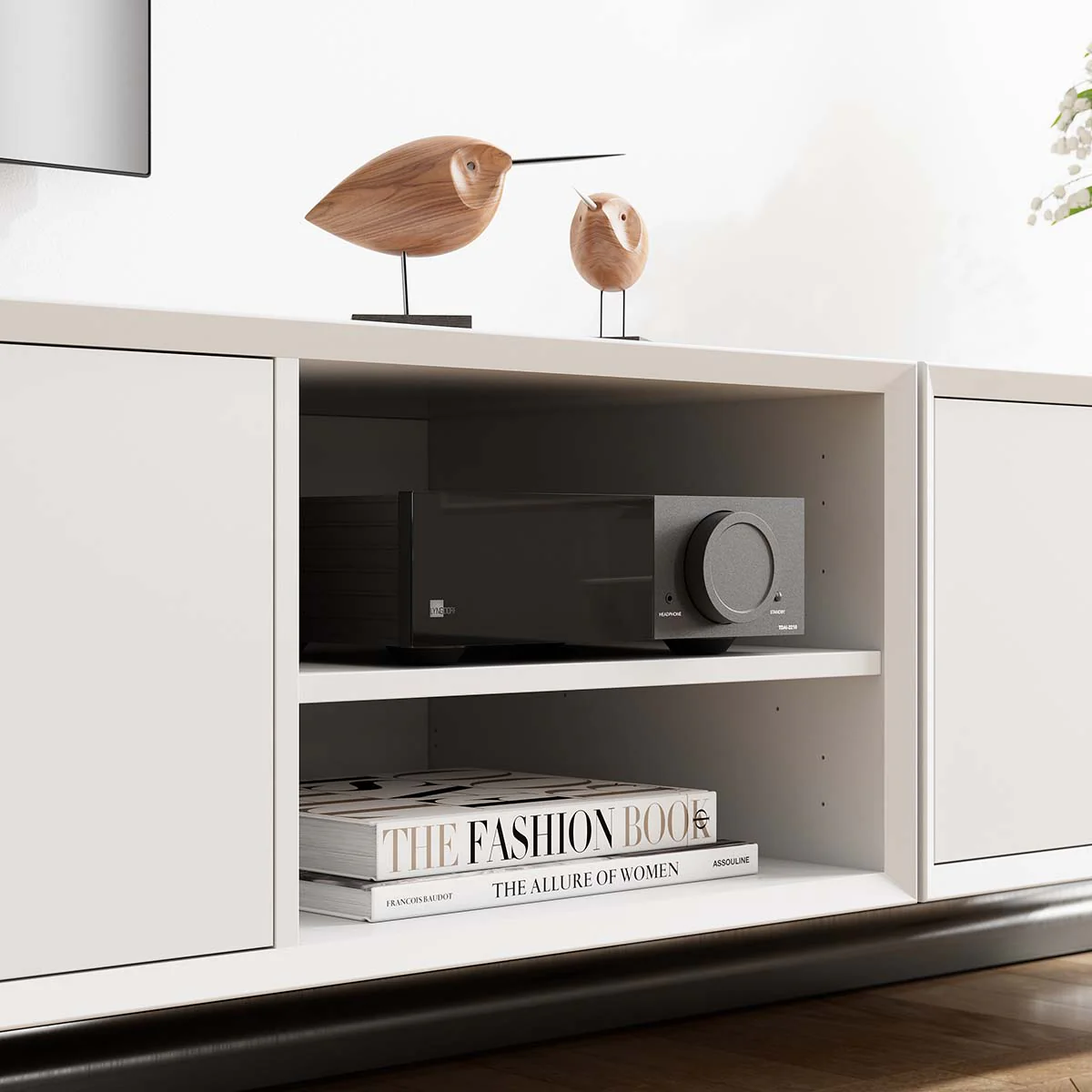 Lyngdorf TDAI-2210 Streaming Integrated Amplifier with RoomPerfect - Image 2