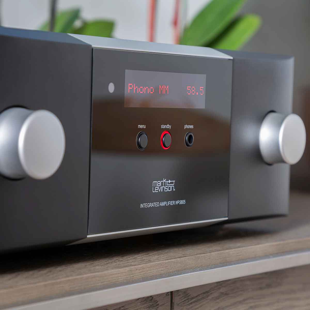 Mark Levinson No. 5805 Integrated Amplifier - Image 5