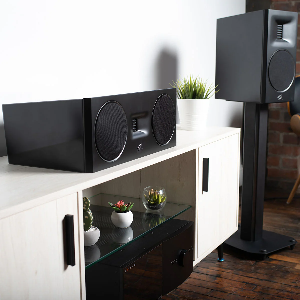 MartinLogan Motion XT B100 Bookshelf Speaker - Image 29