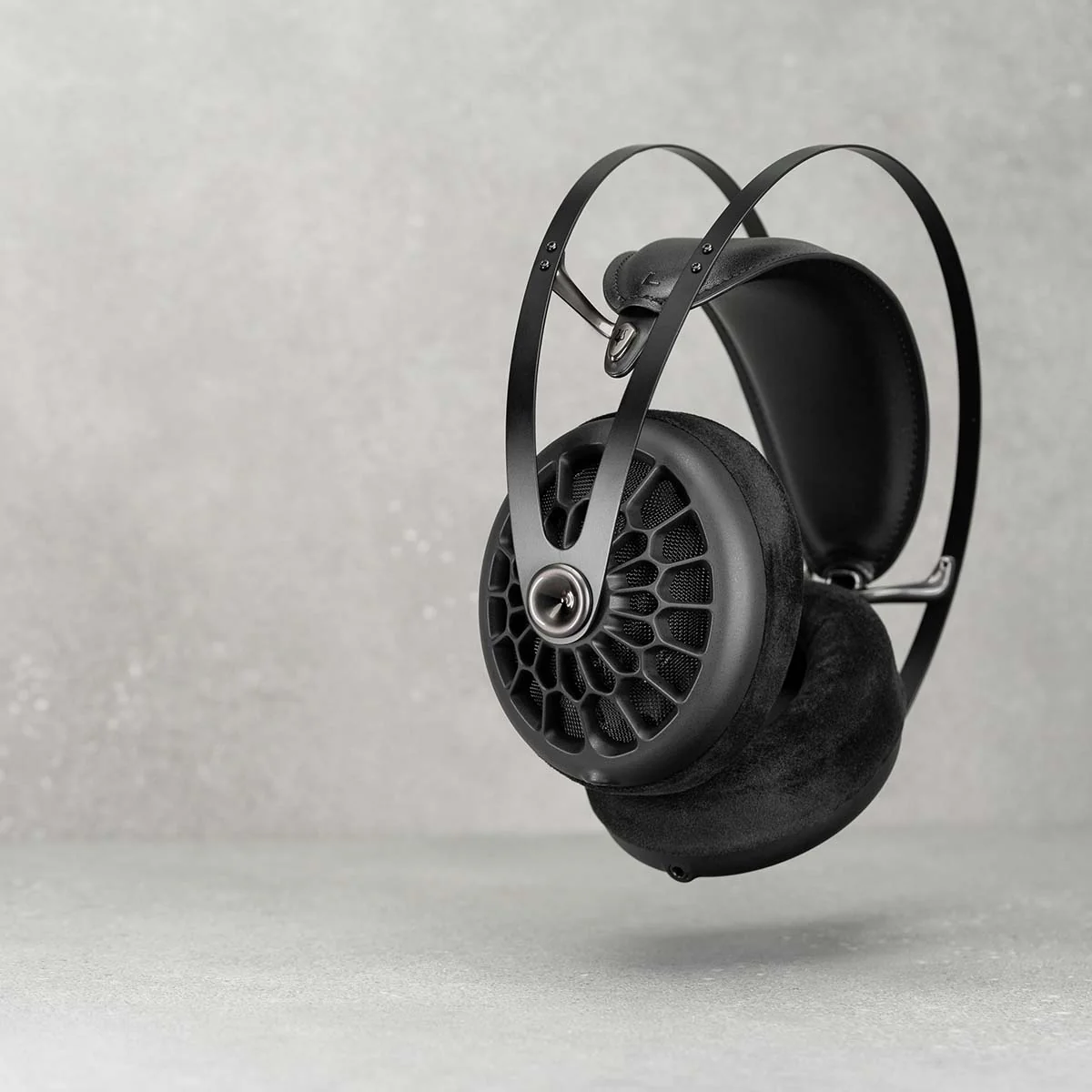 Meze 105 AER Open-Back Headphones - Image 5