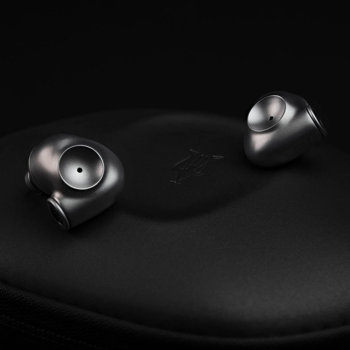 Meze Audio ASTRU Single Dynamic Driver In-Ear Monitors - Image 13