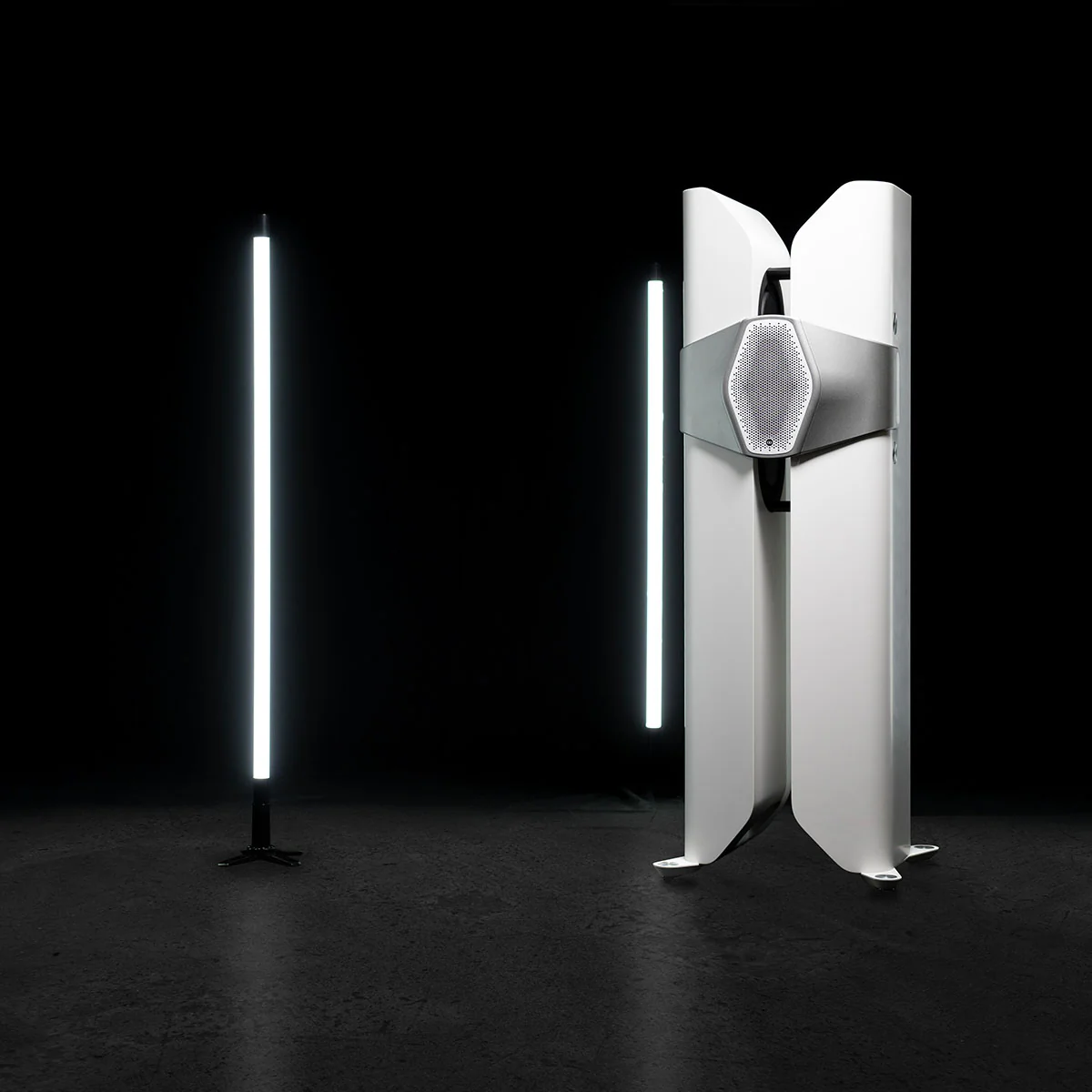 Monitor Audio Hyphn Reference Floorstanding Loudspeaker - Pair - Image 9
