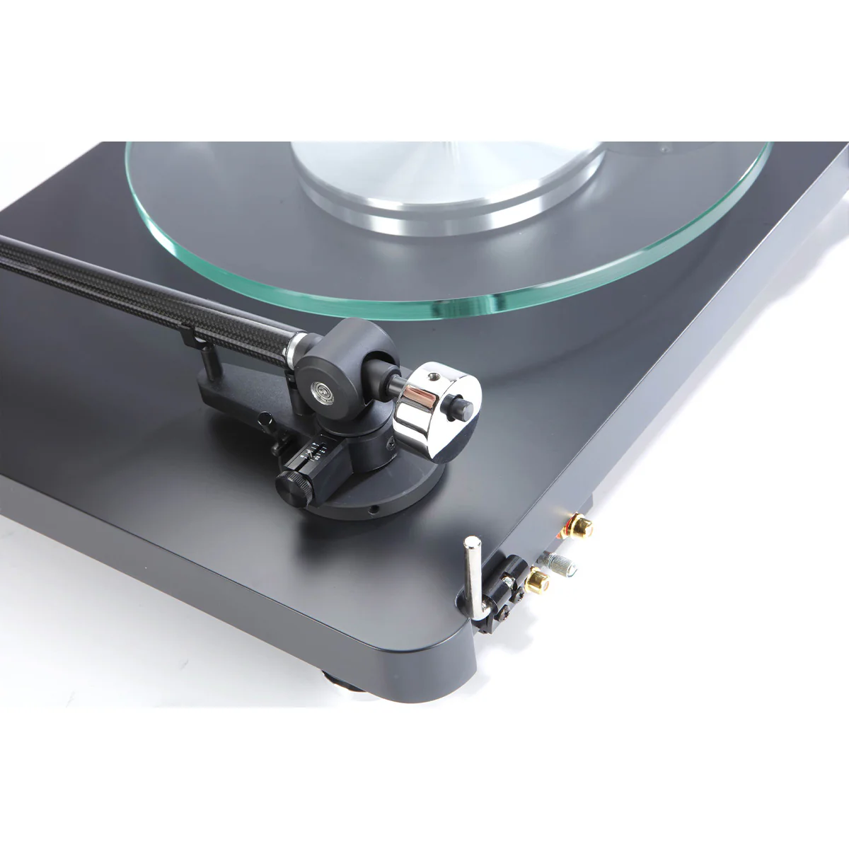 NAD C588 Manual Belt-Drive Turntable - Image 5
