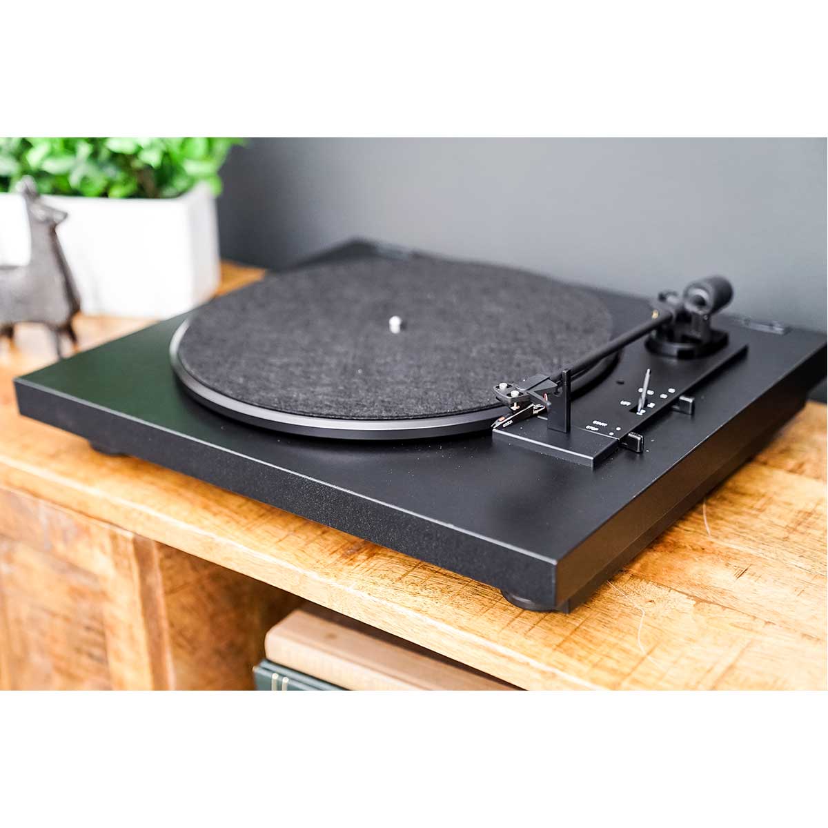 Pro-Ject A1-BLK Automat A1 Fully Automatic Turntable - Image 11