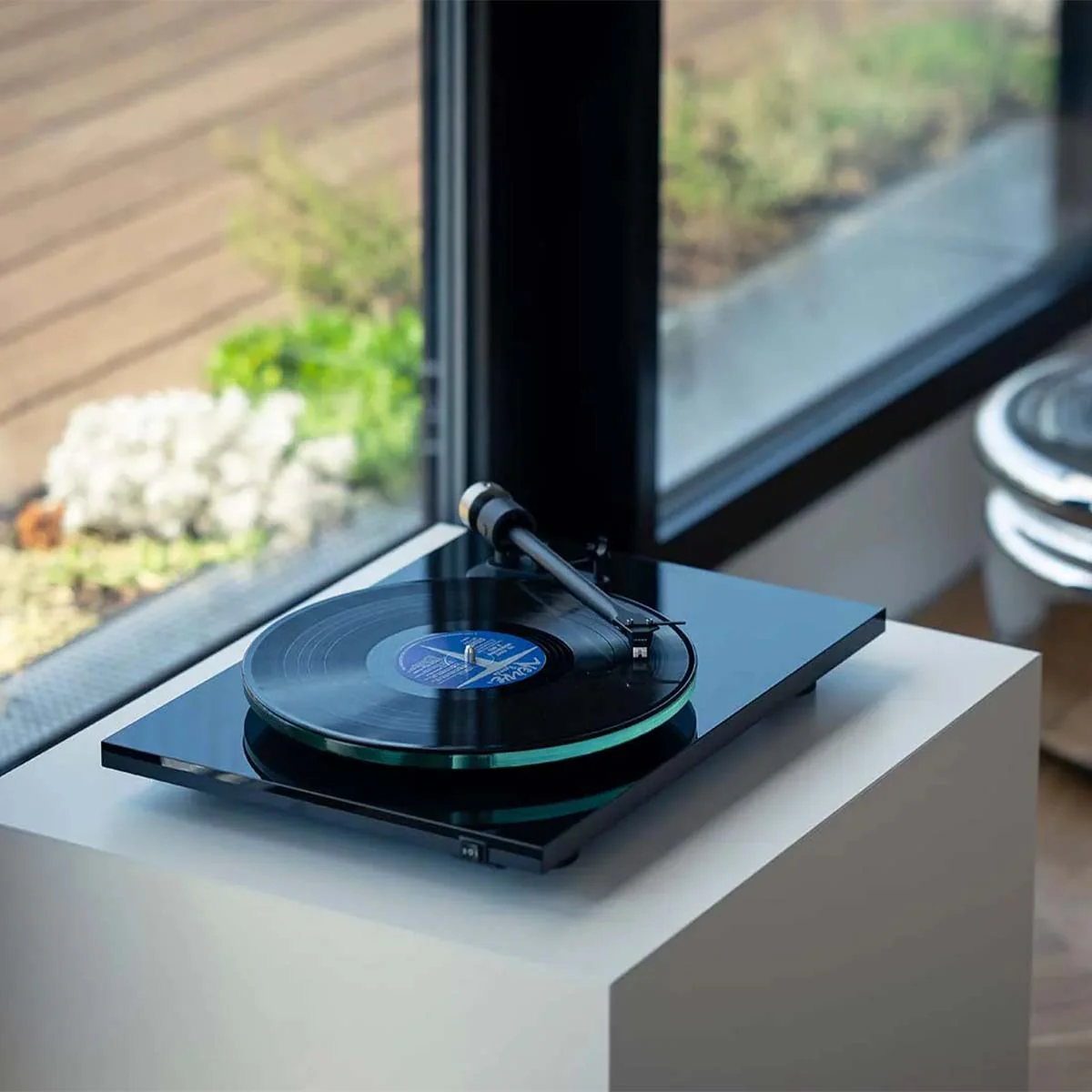 Pro-Ject OPEN BOX T2 W Wi-Fi Streaming Hi-Fi Turntable - High Gloss Black-Excellent Condition - Image 6