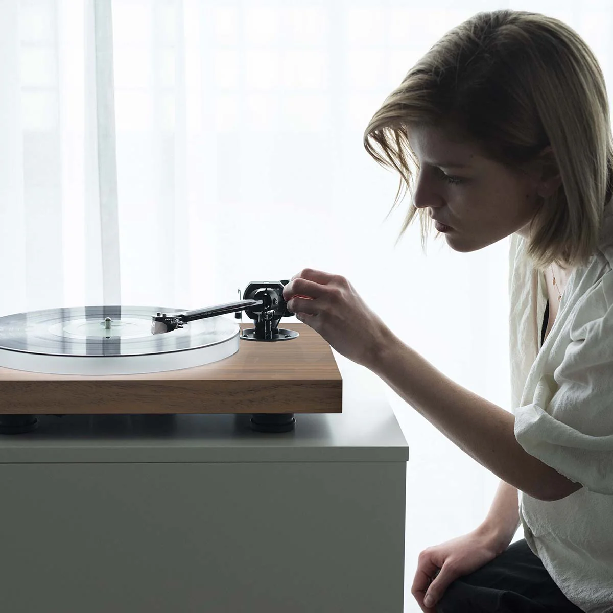 Pro-Ject OPEN BOX X1B True Balanced Turntable - Gloss Black-Excellent Condition - Image 8