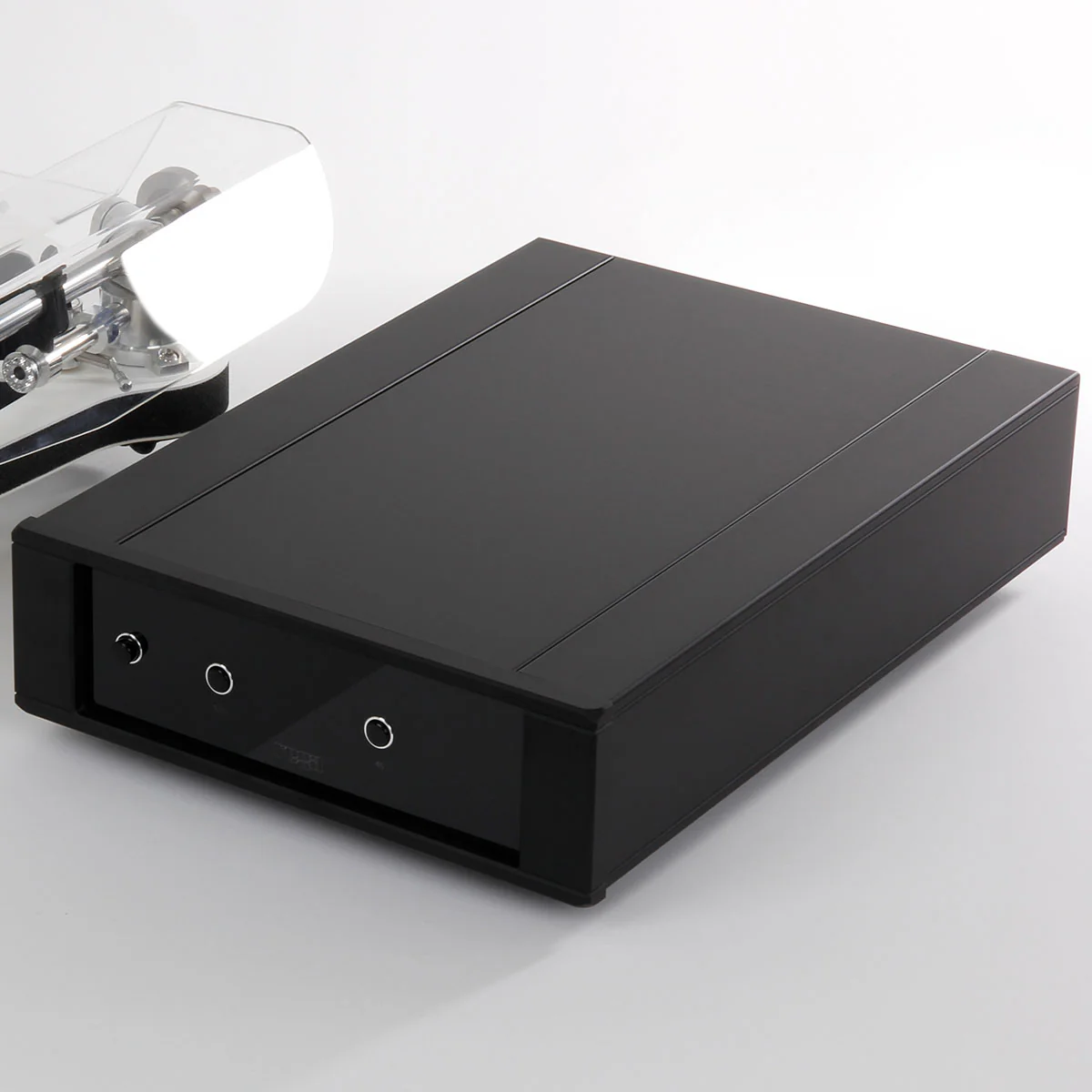 Rega Planar 10 Turntable - Image 12