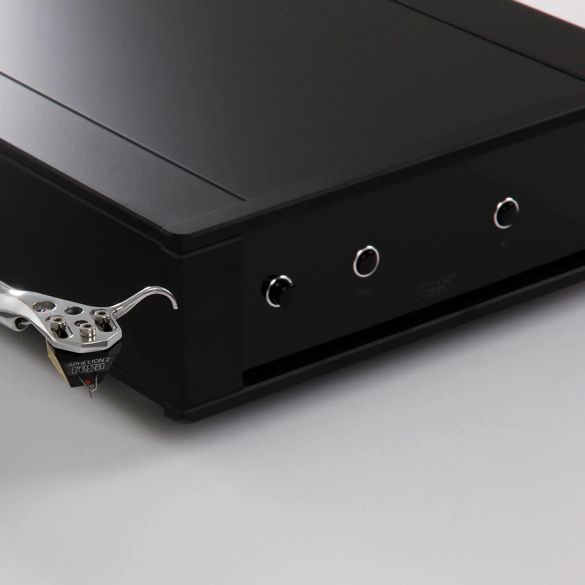 Rega Planar 10 Turntable - Image 13