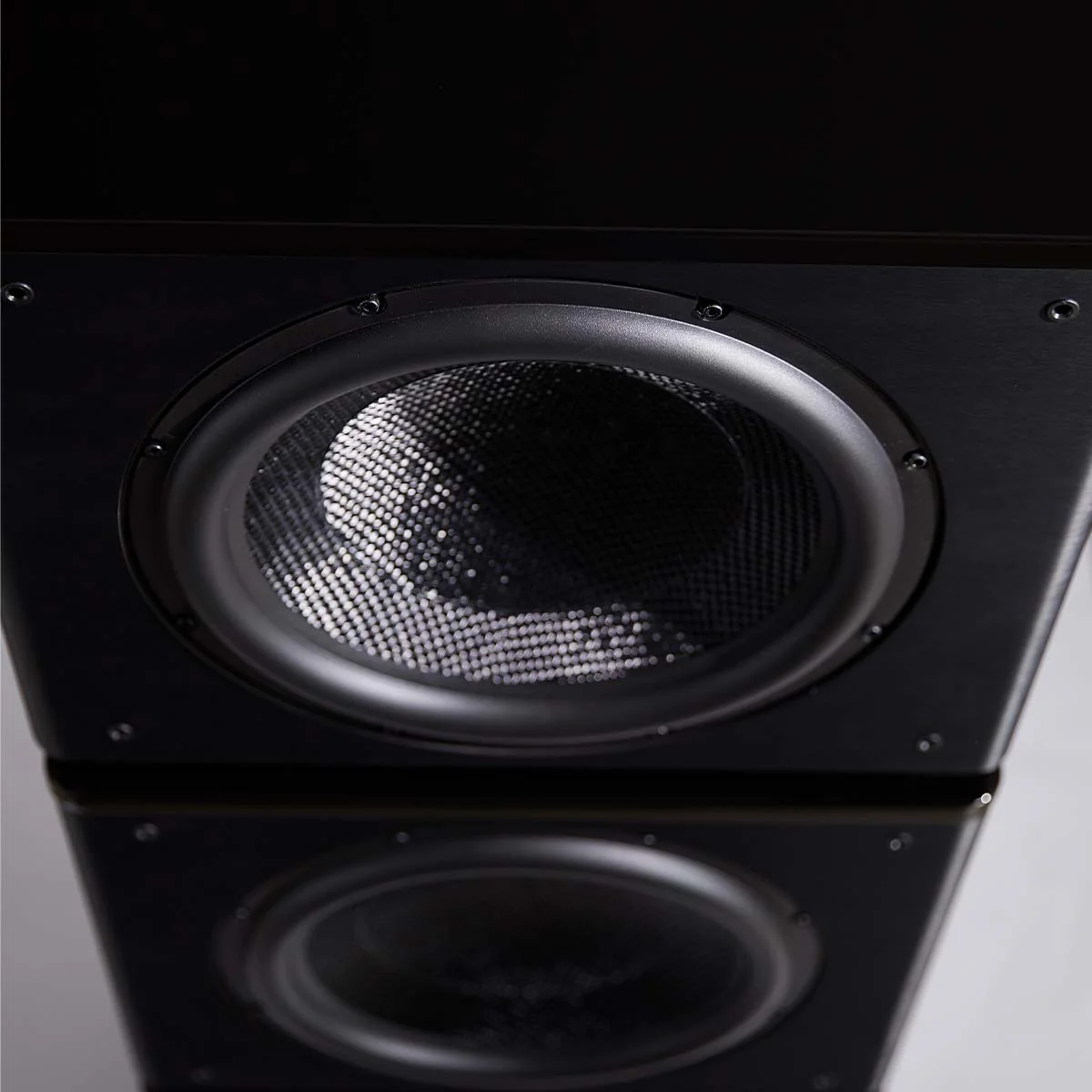REL HT/1510 Predator II Subwoofer - Image 8
