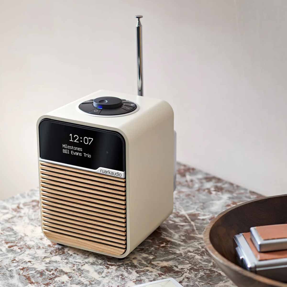 Ruark Audio R1 Mk4 Deluxe Bluetooth Radio - Image 5