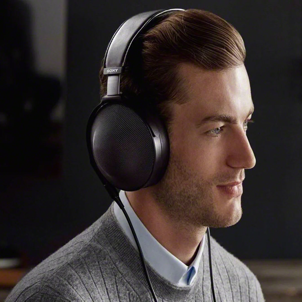 Sony OPEN BOX MDR-Z1R Over-Ear Headphones - A Grade - Image 5