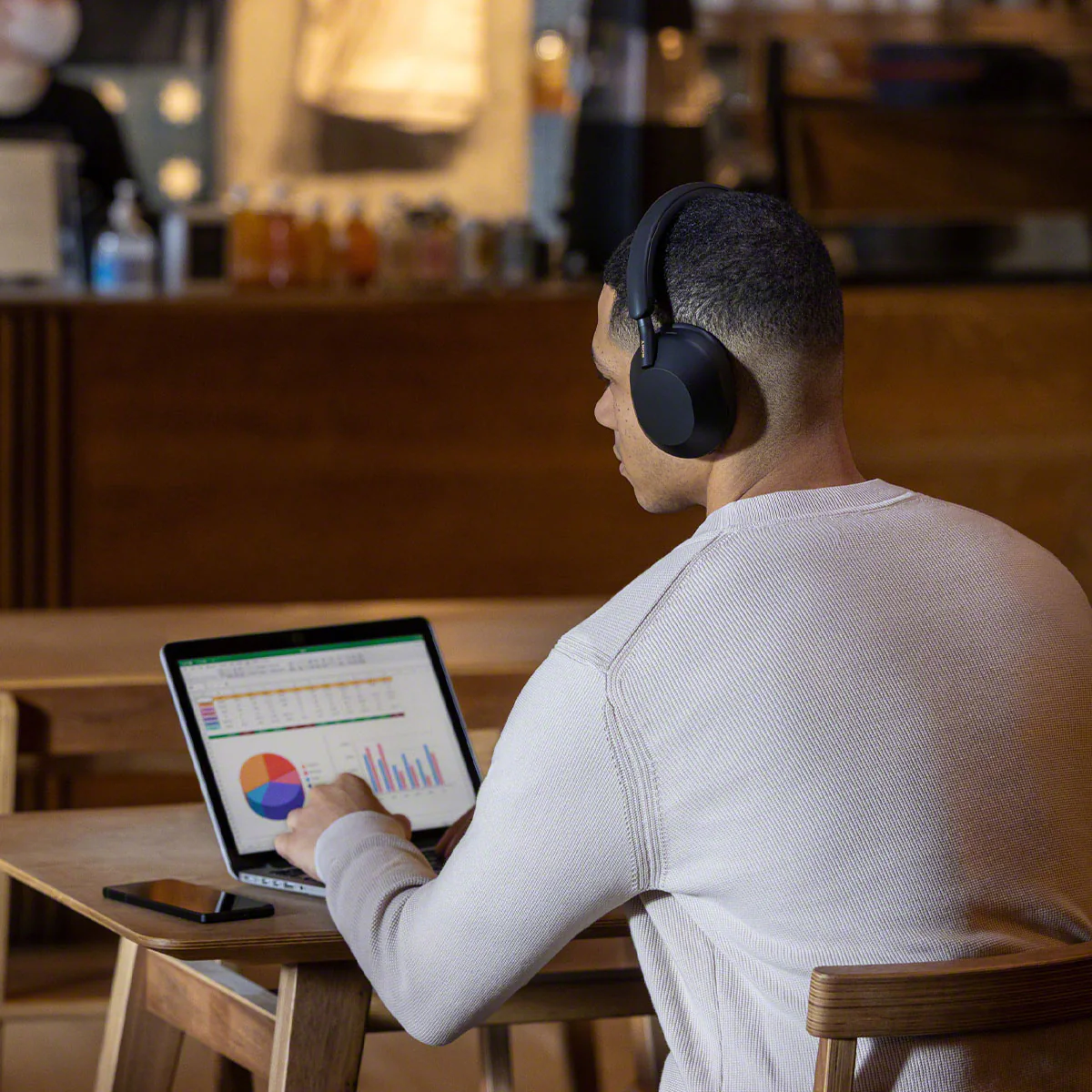 Sony WH-1000XM5 Wireless Over-Ear Headphones - Image 11