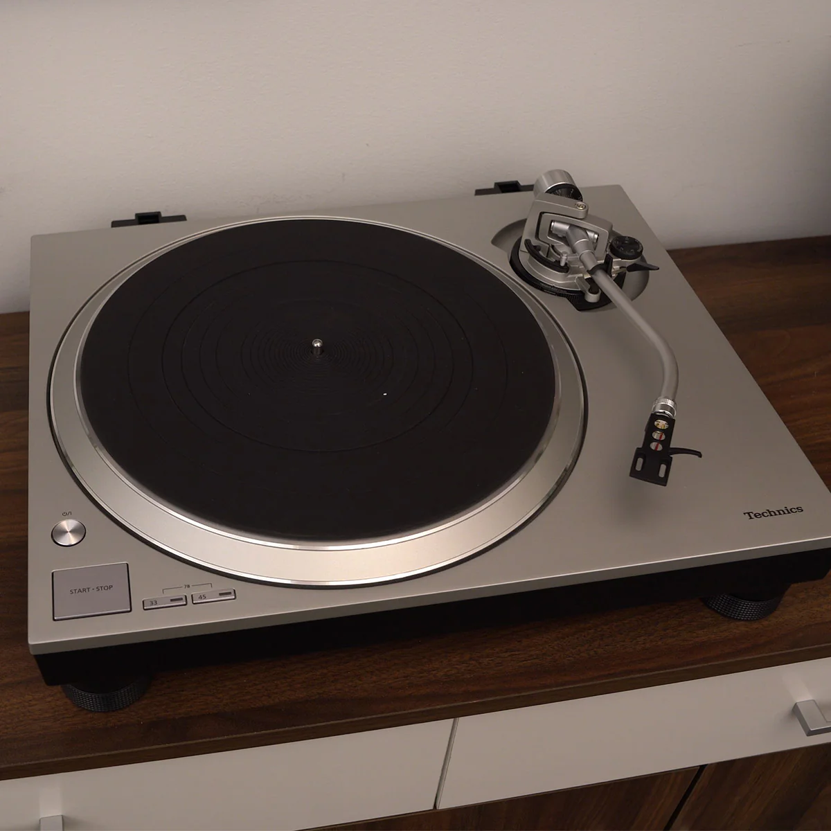 Technics SL-1500C Turntable w/ Built-in Preamp & Cartridge - Image 8