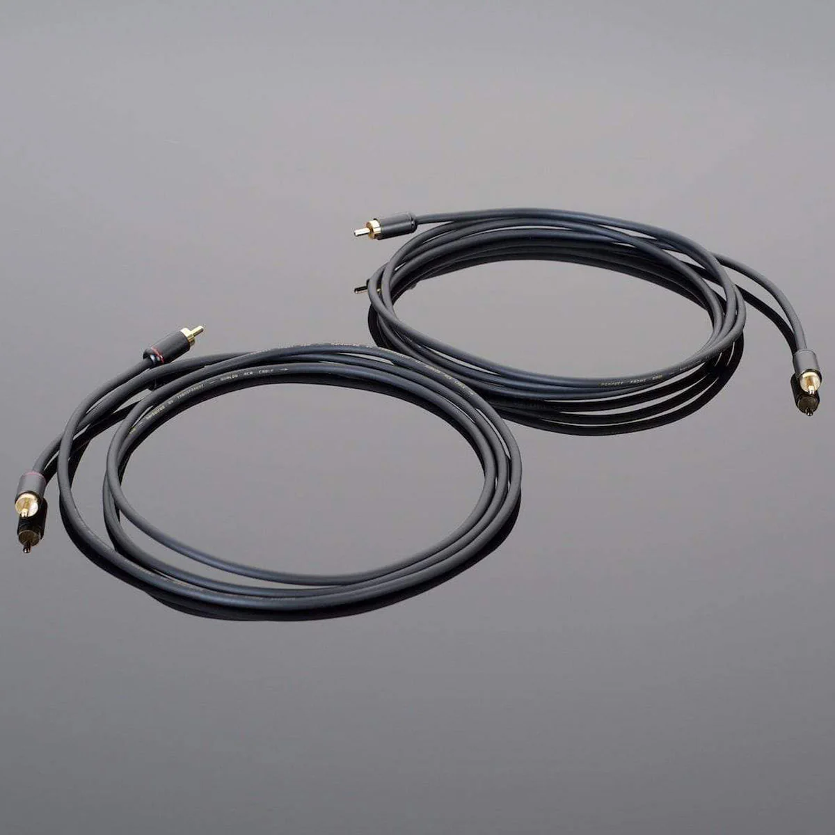 Transparent Hardwired RCA Interconnect - Image 5